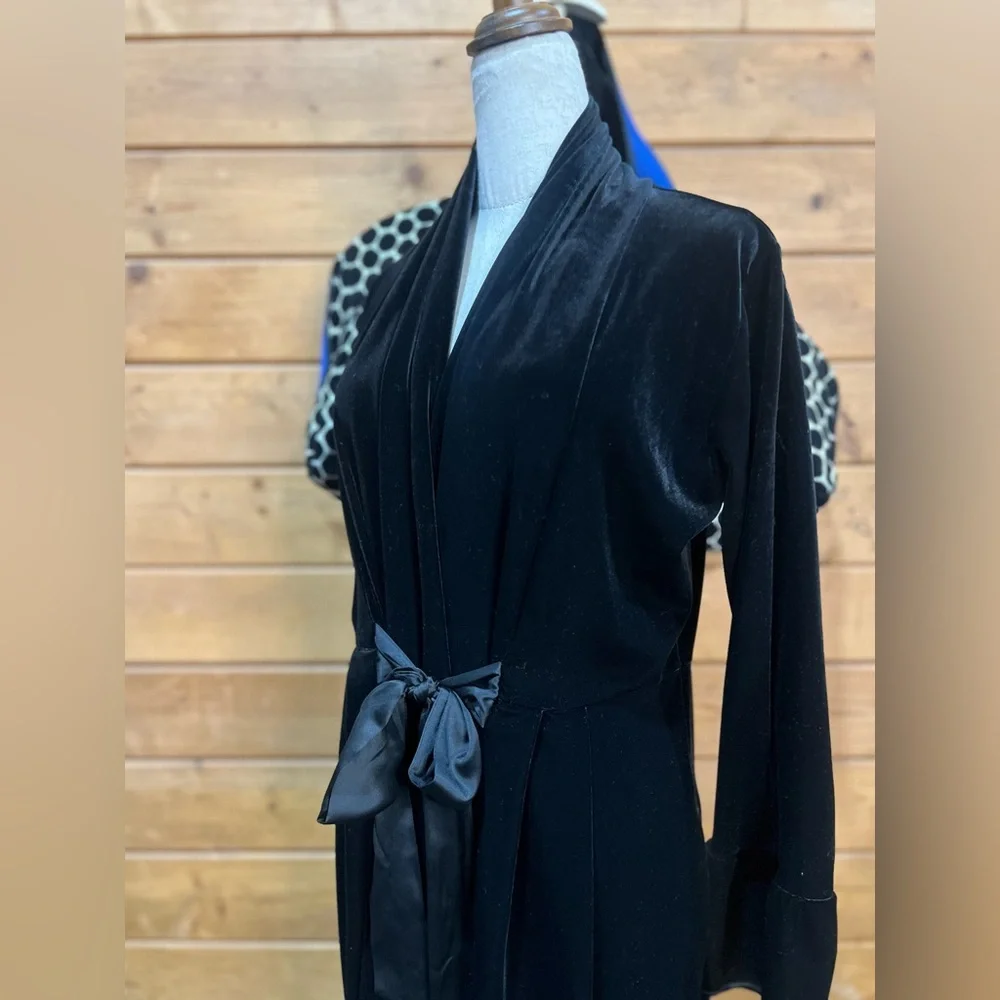 Soma Intimates Black Velvet Robe / Overcoat XS — Satin Front Tie, Luxe Draping
